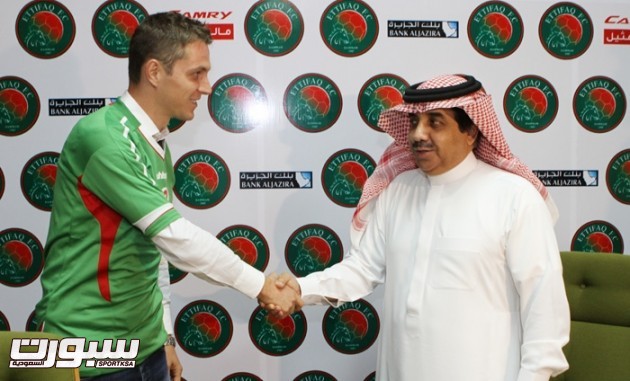 جريجوري قائد رابيد بوخارست الروماني انتقل لنادي الاتفاق