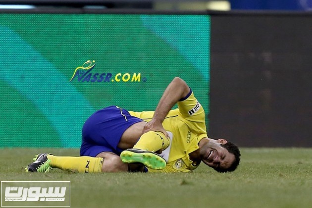 حسني عدربه يتألم من الاصابة "موقع النصر"