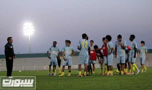 نقره لتكبير أو تصغير الصورة ونقرتين لعرض الصورة في صفحة مستقلة بحجمها الطبيعي