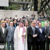 تركستاني يرعى سباق الخيل المقام في اليابان