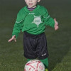 أصغر لاعب كرة قدم محترف في العالم على الإطلاق
