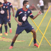 الغبار يجبر لاعبي هجر على التدريب بالكمامات