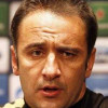 أولمبياكوس يقيل المدرب بيريرا رغم الفوز بالثنائية المحلية في اليونان
