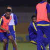 بالصور : مناورة كروية للاعبي النصر استعداداً لهجر