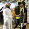 الحايلي يقدم للاعبي الاتحاد مكافأة الفوز على نجران
