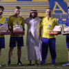 برنامج ( هدية رياضي ) يزور النصر ويقدم كتيبات عن الاسلام لكانيدا ومساعديه
