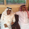 رئيس نادي الرياض يزور مؤسس النادي في منزله