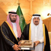 أمير الرياض يكرّم معالي الشيخ عبدالله بن مجدوع القرني