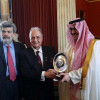 تكريم الامير نواف بن فيصل في اليونان