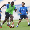 بالصور : الهلال يؤدي مرانه الرئيسي للقاء استقلال خوزستان ويغادر الى مسقط