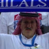 مشجع هلالي يُدعم الأهلي في نهائي دوري أبطال أفريقيا