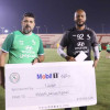 مبولحي ينال جائزة أفضل لاعب وهزاع يشارك في التدريبات الجماعية