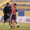 هيلدر يجتمع بلاعبي النصر وهوساوي يجري كشفاً طبياً