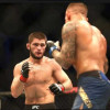 حبيب يتوّج ملكاً على فئة الوزن الخفيف ببطولة UFC