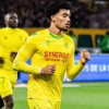 الهلال ينافس نيوم على ضم ناثان زيزي