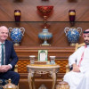 ولي العهد يستعرض مع رئيس “الفيفا” آفاق التعاون الرياضي وتطوير كرة القدم