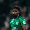 زكريا هوساوي يغيب عن تدريبات الأهلي بقرار طبي