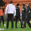 البلطان يحفز لاعبي الشباب قبل ديربي الهلال – صور