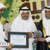 تكريم الدوسري في ختام بطولة التنمية الإجتماعية في بقيق