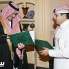 الأمير نواف يستقبل الدكتور المطوع بعد حصوله على الدكتوراة في الإصابات الرياضية
