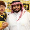 قطر يعلن التعاقد مع لاعب وسط بوهانغ الكوري