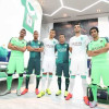 الأهلي يدشن أطقمه الجديدة على الطريقة الأوروبية