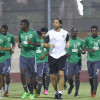 بالصور : الاخضر يواصل إعداده للإمارات وطاقم سنغافوري لقيادة المواجهة