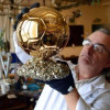 الكرة الذهبية : من يصنعها ؟ وماهي قيمتها المالية ؟ وكيف تتعامل فرانس فوتبول مع الفائز ؟