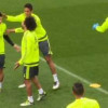 فيديو.. حارس ريال مدريد يحرج خاميس رودريغيز