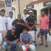 لاعبو الخليج يقضون ساعات حرة في التسوق وسط أجواء غائمة وماطرة