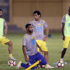 زوران يجتمع بلاعبي النصر و يفرض مناورة كروية في التدريبات