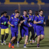 بالصور : مناورة كروية للاعبي النصر والإدارة تخالص البقمي
