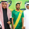 الخليج يستعيد الشعلة ويوقع مع هزازي