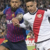 برشلونة يدخل في مفاوضات لضم ظهير رايو فايكانو