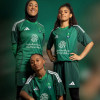 الأهلي يكشف عن الطقم الأساسي والاحتياطي قبل موسم 2025/2024
