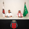المدافع البرازيلي لوكاس كال ينضم الى صفوف الرياض