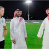 وزير الرياضة يساند المنتخب السعودي قبل مواجهة إندونيسيا
