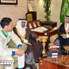 أمير الرياض بالنيابة يستقبل بطل الراليات الصحراوية ابن سعيدان